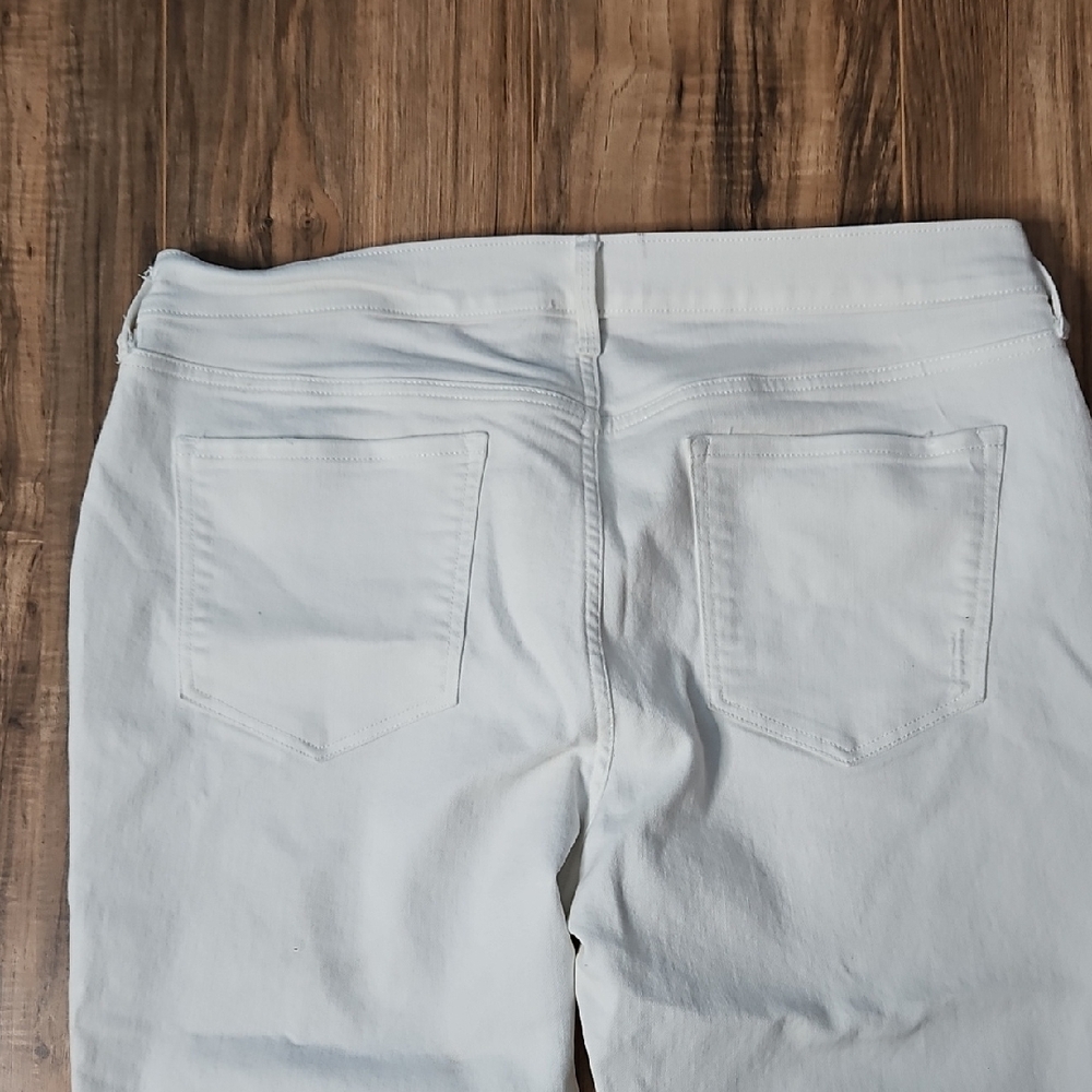 Old Navy Mid Rise Straight Women's White Jeans - Picture 11 of 12